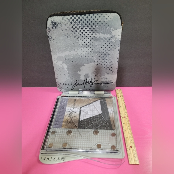 Tim Holtz 2018 Tonic Studios Stamp Platform With Neoprene Sleeve (0423)
